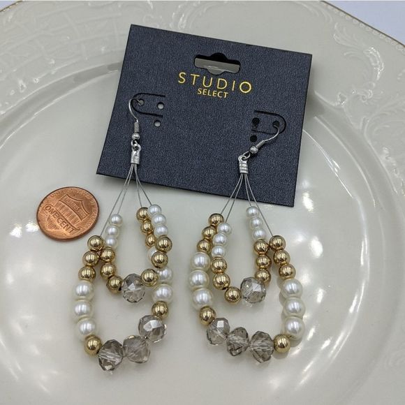 ✨3 for 25✨Studio Select Crystal Pearl Earring NWT - Picture 3 of 7
